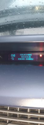 Espace 4 nie blokuje kierownicy, brak reakcji na kartę, nie kręci