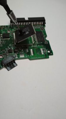 Mini Test: tani chwytak podci¶nieniowy do SMD Mini Test: tani chwytak podci¶nieniowy do SMD