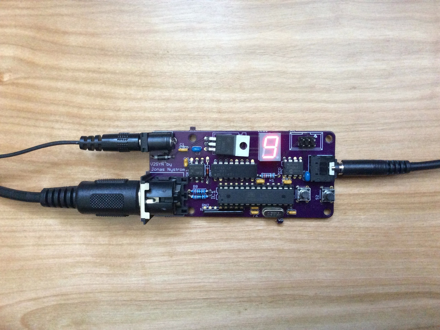 Arcano MIDI NES Chiptune Synthesizer [KICKSTARTER]