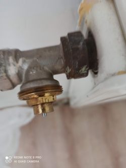 Uszkodzona głowica termostatu: Zawór niestandardowy M30x1.2-1.3 - jak dobrać pasującą głowicę?