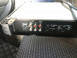 Alpine Pioneer - Jak podłączyć subwoofer aktywny do wzmacniacza samochodowego?