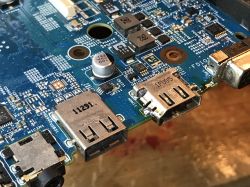 Budżetowa stacja lutownicza JCD 8908 2 in 1 (groty + hot air) za 200 zł, wylut VGA HDMI itd