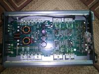 Soundstatus AB4200 - Wzmacniacz nie działa mimo poprawnego podłączenia kabli