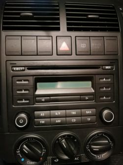 Stacja multimedialna do VW Polo 2009 z interfejsem KW903 OBD2 - propozycje modeli do 800zł