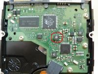 Peknieta plastikowa oslona cewki na PCB a bledy CRC