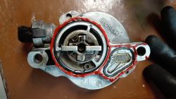 Peugeot 307 1.6 HDI 110KM - Wyciek oleju z pompy VACUM Peugeot 307 1.6 HDI 110KM - Wyciek oleju z pompy VACUM