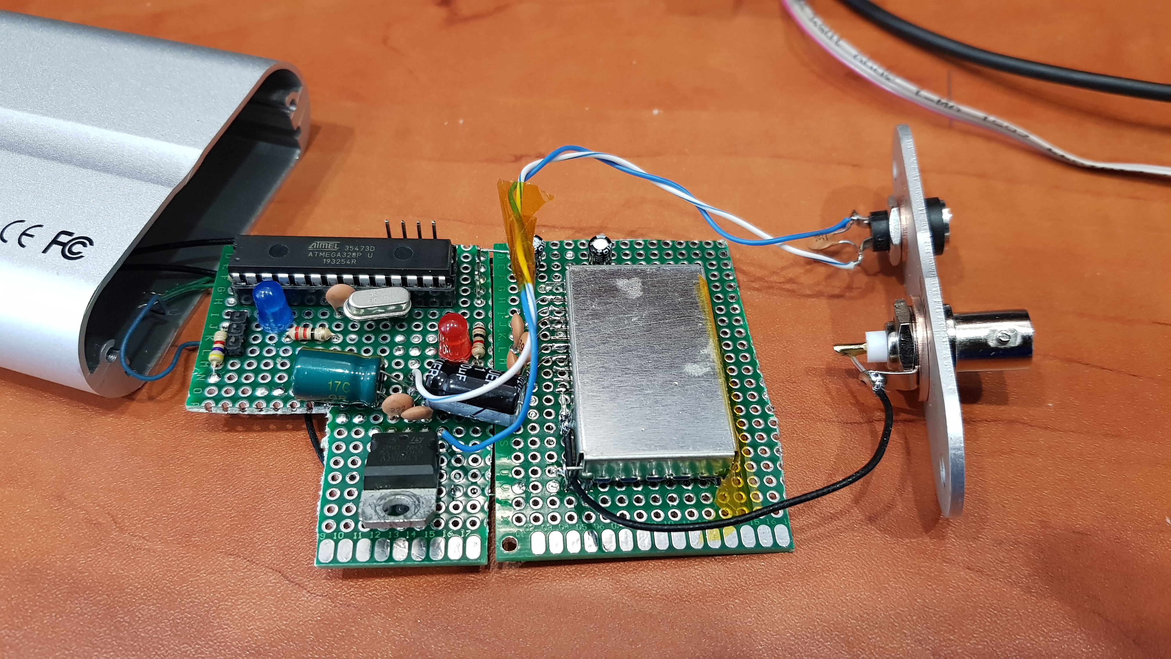 AM / FM tuner TEF6686 controlled from the computer