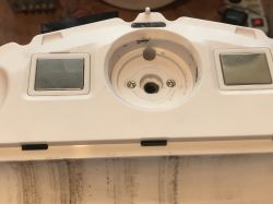 Wnętrze odkurzacza smart/robota sprzątającego z WiFi Medion 13277