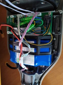 Brak reakcji e-slide ES665CG po ładowaniu - uszkodzona płyta?