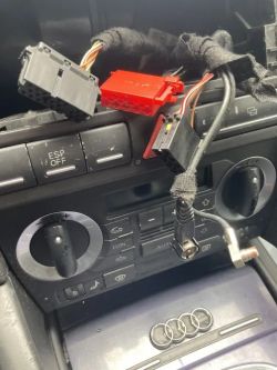 Car radio connectors in an Audi A3 8P.