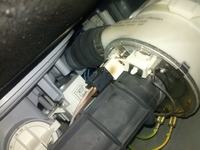 Whirlpool ADG 8730 - wybija korki, dymi sie z kabli od pompy