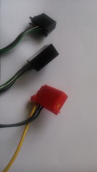 Jak podłączyć zestaw głośnomówiący do fabrycznego radia w Audi A4 B6?