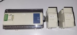 Sterownik PLC Mitsubishi FX1N-60MR z modułami FX2N-16EYR i FX2N-16EX
