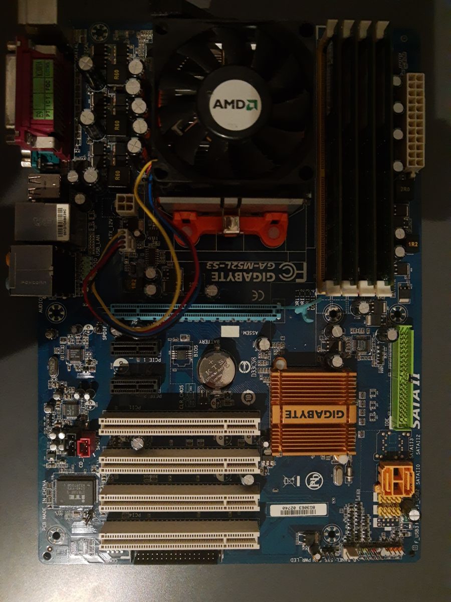 Gigabyte m52l s3 какой сокет