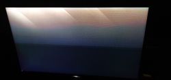 Sony Bravia KDL-50W755C - uszkodzenie obrazu, białe półkole