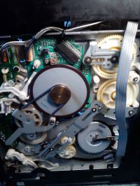 Sanyo VHR 7500EE - silnik nie obraca taśmy, nowy kondensator nie pomógł