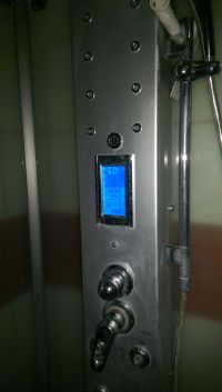 Termostat w kabinie prysznicowej / saunie Termostat w kabinie prysznicowej / saunie