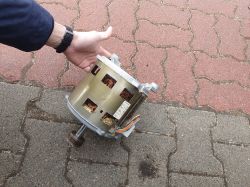Silnik SOLE Typ 20572600 - jak podłączyć pod 230V