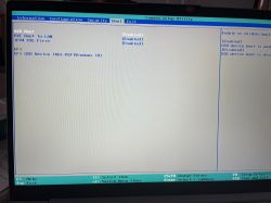 Instalacja win10 na nowym laptopie. Nie widzi dysku!
