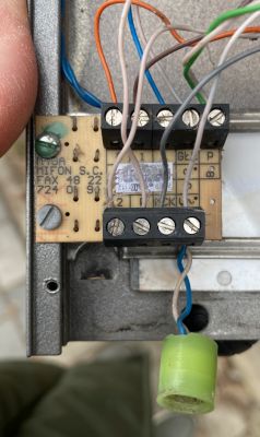 Naprawa bramofonu - głośny pisk po przelutowaniu mikrofonu (Urmet 1131)