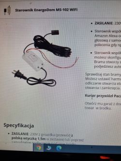Sterownik EnergoDom MS-102 WiFi z kablami zasilającymi.