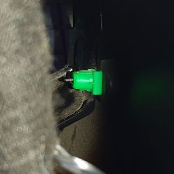 Opel Astra G2 Kombi - Gdzie kupię spinkę/kołek do przykręcenia tunelu