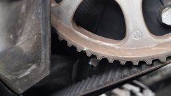 Koło zębate i czujnik w samochodzie