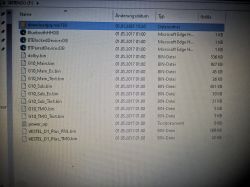 Screenshot zeigt Dateien und Ordner auf einem INTENSO (F Speichermedium.