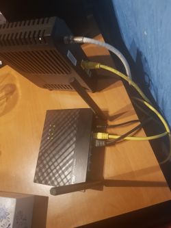 Skaczący ping w grach - czy to wina routera Asus RT-N12+?