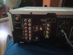 Jak podłączyć amplituner JVC-5042 do TV LG? Brak dźwięku przez kabel optyczny.
