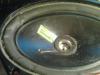 Prosba o rade. Wcisnieta membrana Gglosnika.