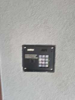 Jak prawidłowo podłączyć unifon IKA PD2 do istniejącej instalacji?
