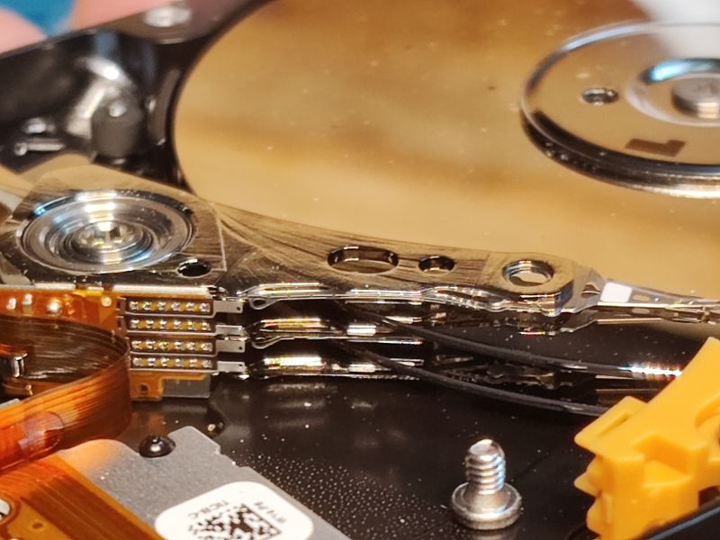 Arm and Read/Write Head of a 2.5-Inch Hard Drive Close-up of the arm and read/write head of a 2.5-inch hard drive.
