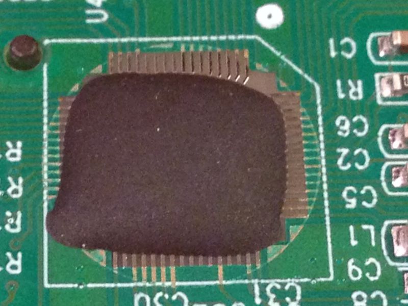 UNI-T UT256 Amperomierz widełkowy - krótki opis, wnętrze, zastosowanie.