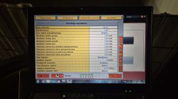 Ekran Lexii pokazujący parametry zawieszenia Citroëna C5 Hydractive 3