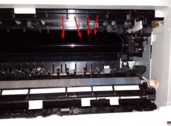 Samsung C460FW - Jak wyczyścić tę drukarkę (brudzenie papieru podczas wydruku)