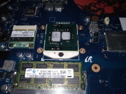 Processor after thermal paste replacement - Heats up quickly under load