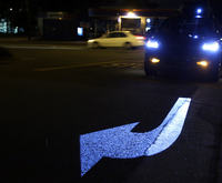 Wskazówki nawigacyjne wyświetlane wprost na drodze