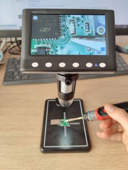 Which budget microscope for an electronics technician? What does the Mustool G700 offer? Image galle