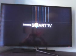 TV Samsung UE40ES6100 Poziomy pas