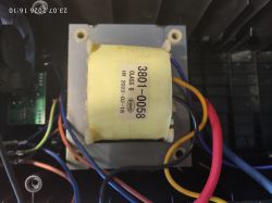 Green Cell Power Proof 2000VA 1400W - ciągłe piszczenie i błąd po podłączeniu do sieci 230V