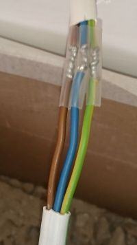 Naprawa kabla w ścianie na lata - czyli roast me elektrodo :)