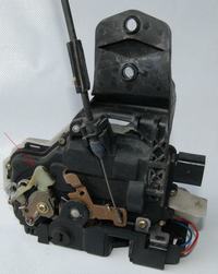 Passat TDI 2004: Rear Passenger Door Won't Open with Remote, External & Internal Handles