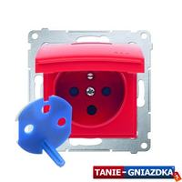 Connecting an Extension Cord to a Red Socket in a Floorbox: Best Practices and Procedures