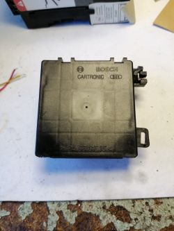 BMW X3 - uszkodzony moduł tylnej wycieraczki - potrzebne zdjęcia PCB.