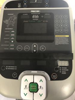 Orbitrek Precor 546i nie zawsze reaguje na przyciski