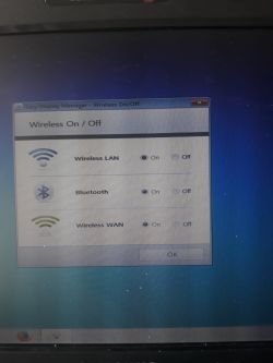 Dlaczego notebook Samsung N150 nie pokazuje dostępnych sieci?
