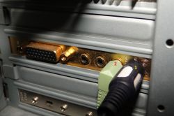 SB0460 X-Fi XtremeMusic: Jak aktywować mikrofon? Gniazdo (1) dualne