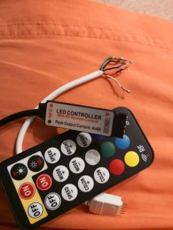Jak podłączyć taśmę 6 pionowa RGB WW do sterownika RGBW?