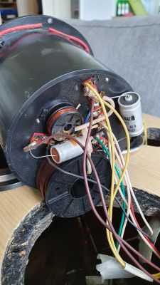 Altus 110 - przeskakiwanie dźwięku po regeneracji głośników i zwrotnic